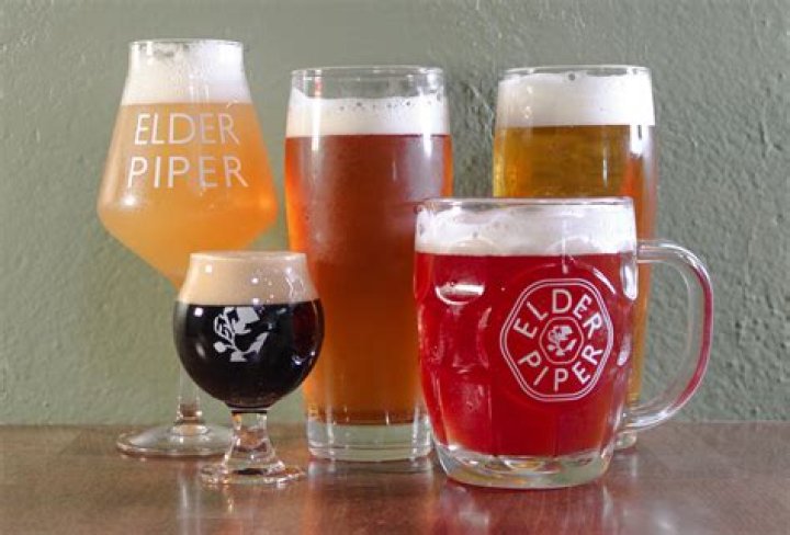 Does Peter Piper sell beer?