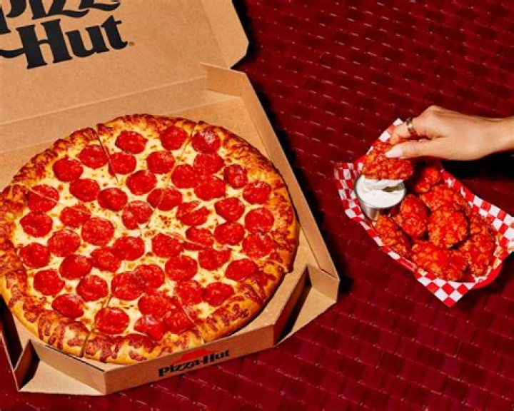 Does Pizza Hut put eggs in their dough?