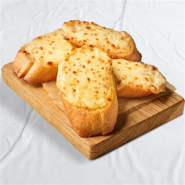 Does Pizza Hut sell cheesy bread?