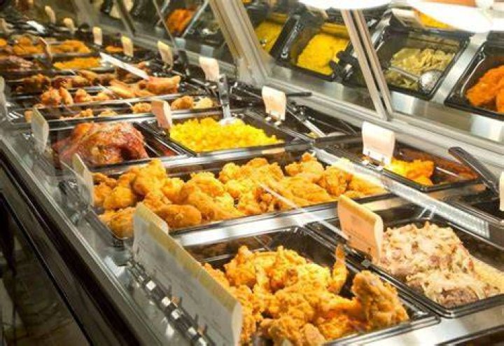 Does Publix have hot sandwiches?