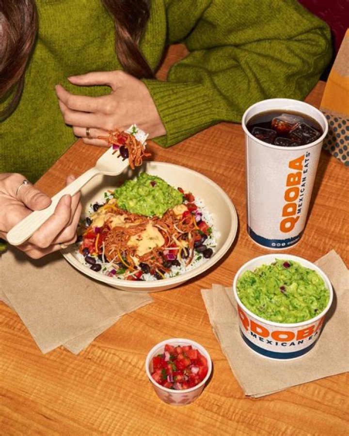 Does qdoba give free chips with a bowl?