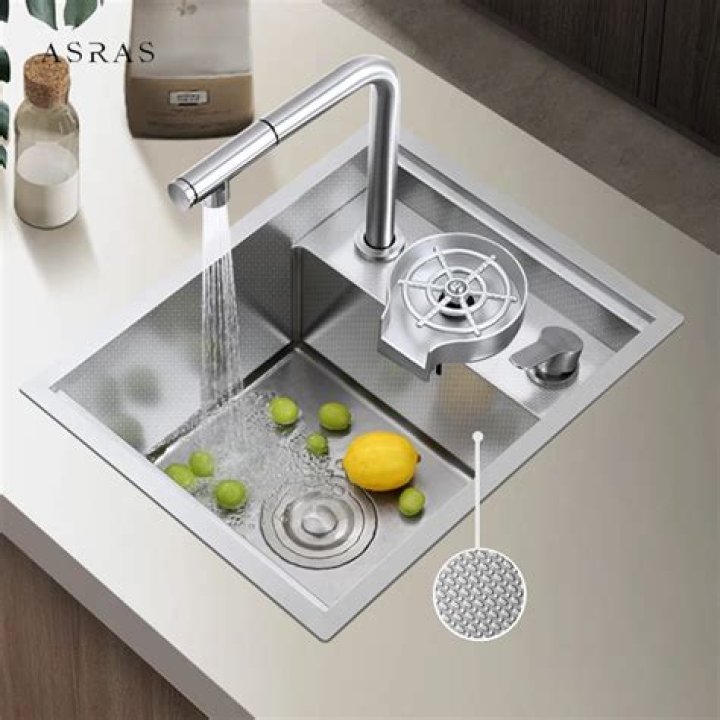Does rice block the sink?
