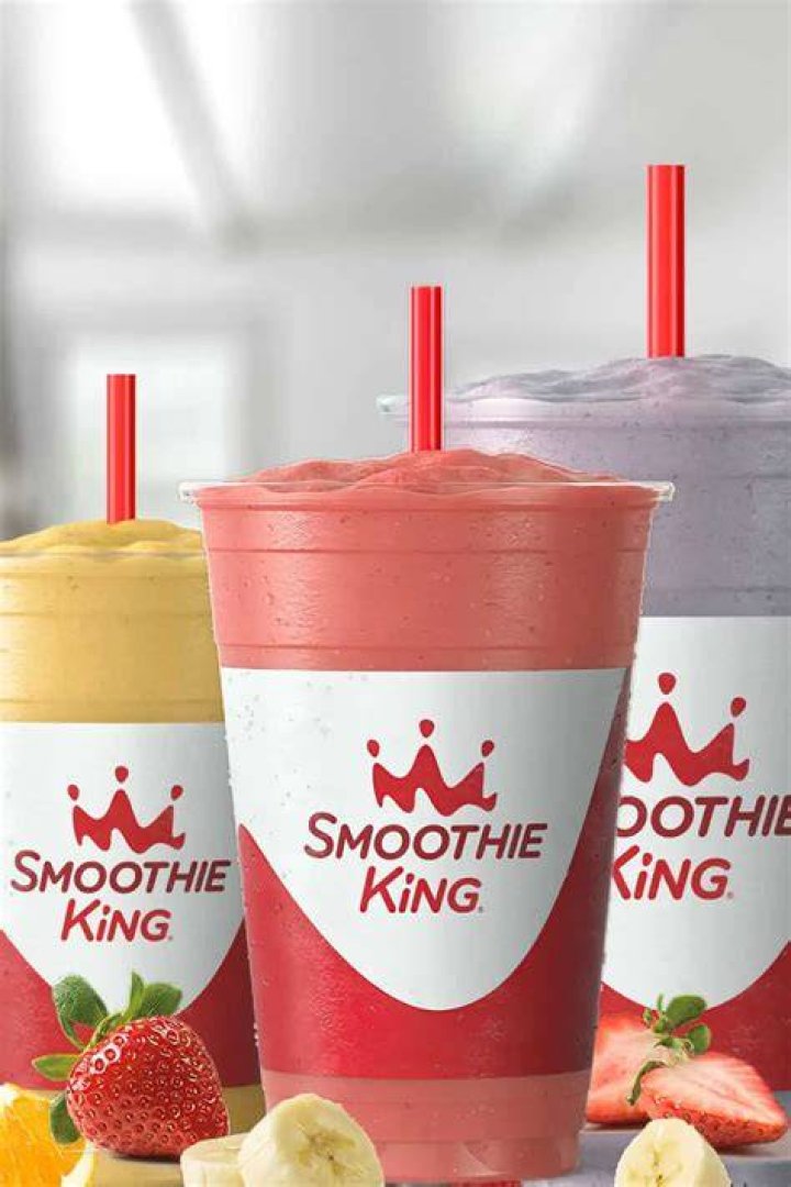 Does Smoothie King use milk or water?
