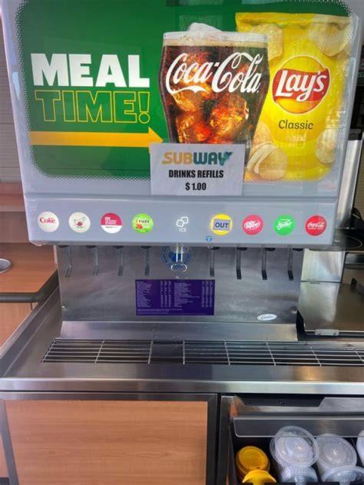 Does Subway do free refills?