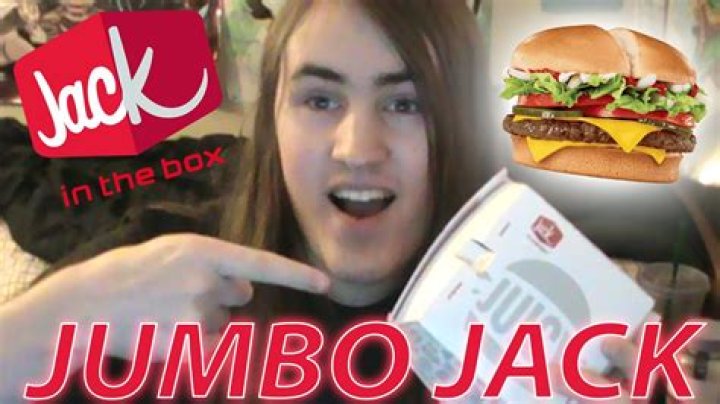 Does the Jumbo Jack come with cheese?
