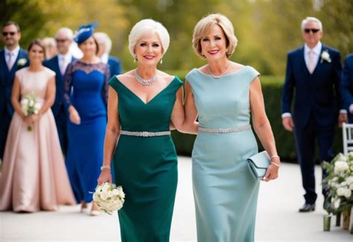 Does the mother of the bride and the mother of the groom wear the same color dress?