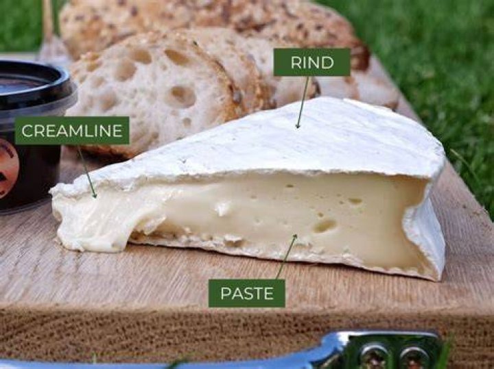 Does the rind on Brie melt?