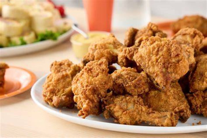 Does Walmart still sell fried chicken?