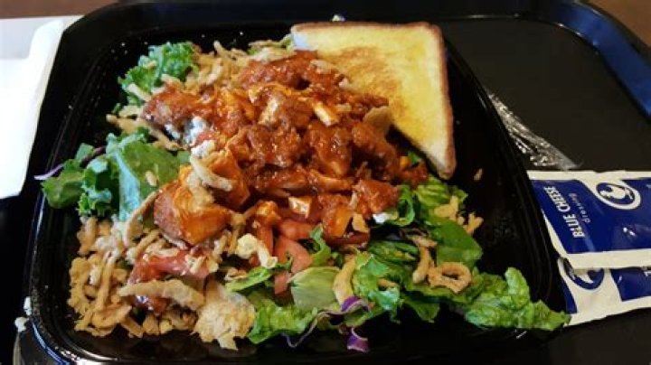 Does Zaxby’s have a buffalo chicken salad?