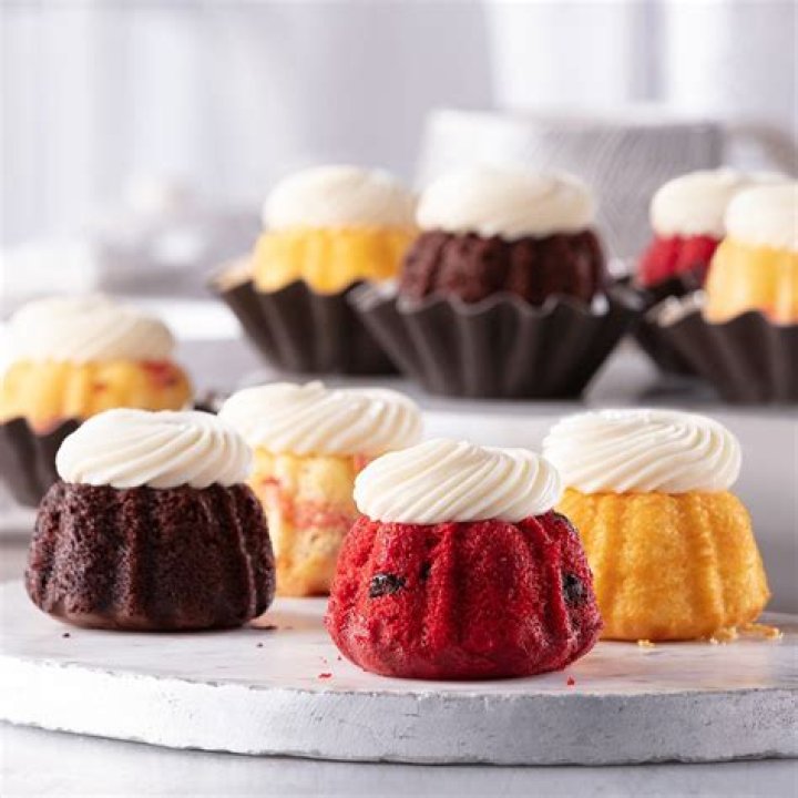 How big is a mini bundt cake?
