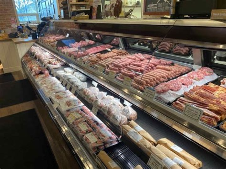 How big is deli delicious medium?