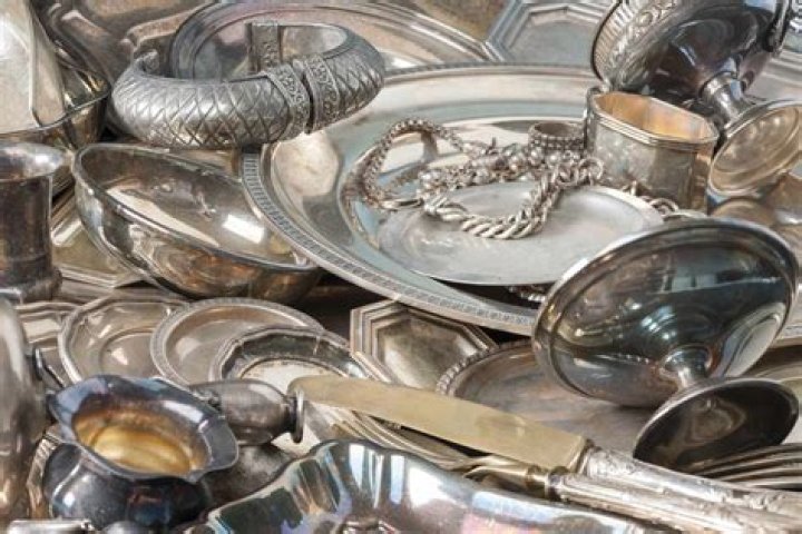 How can you tell if something is real silver without markings?