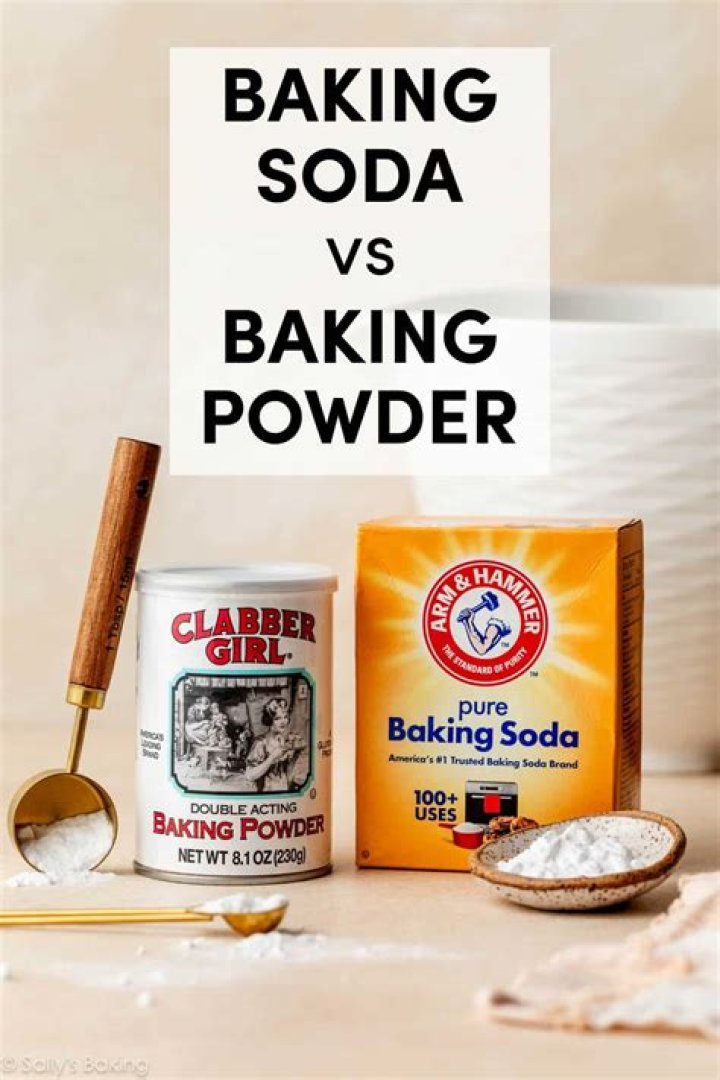 How can you tell the difference between baking powder and flour?