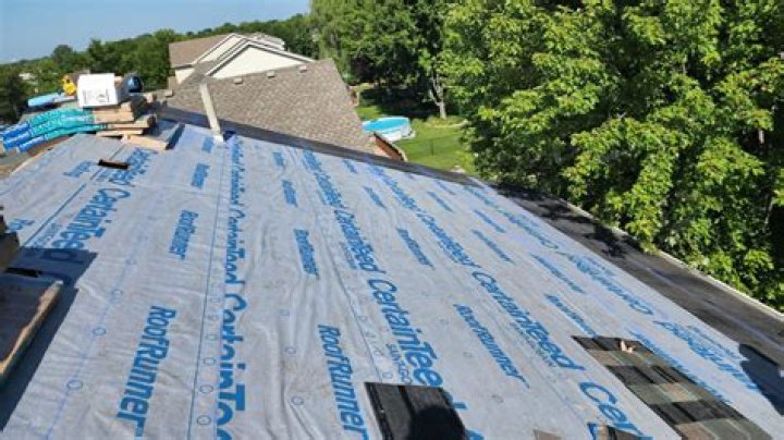How do I choose a roof underlayment?