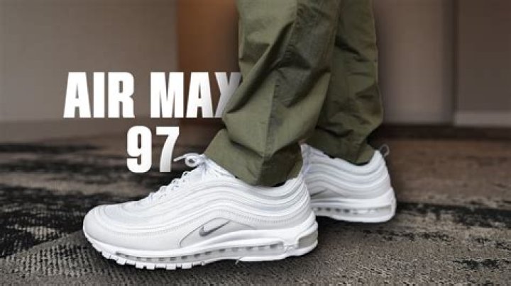 How do I make my Air Max 97 white again?