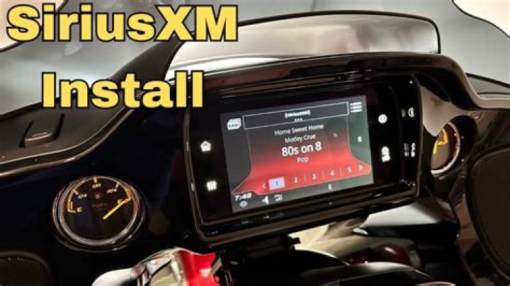 How do I use Sirius XM Navigation?