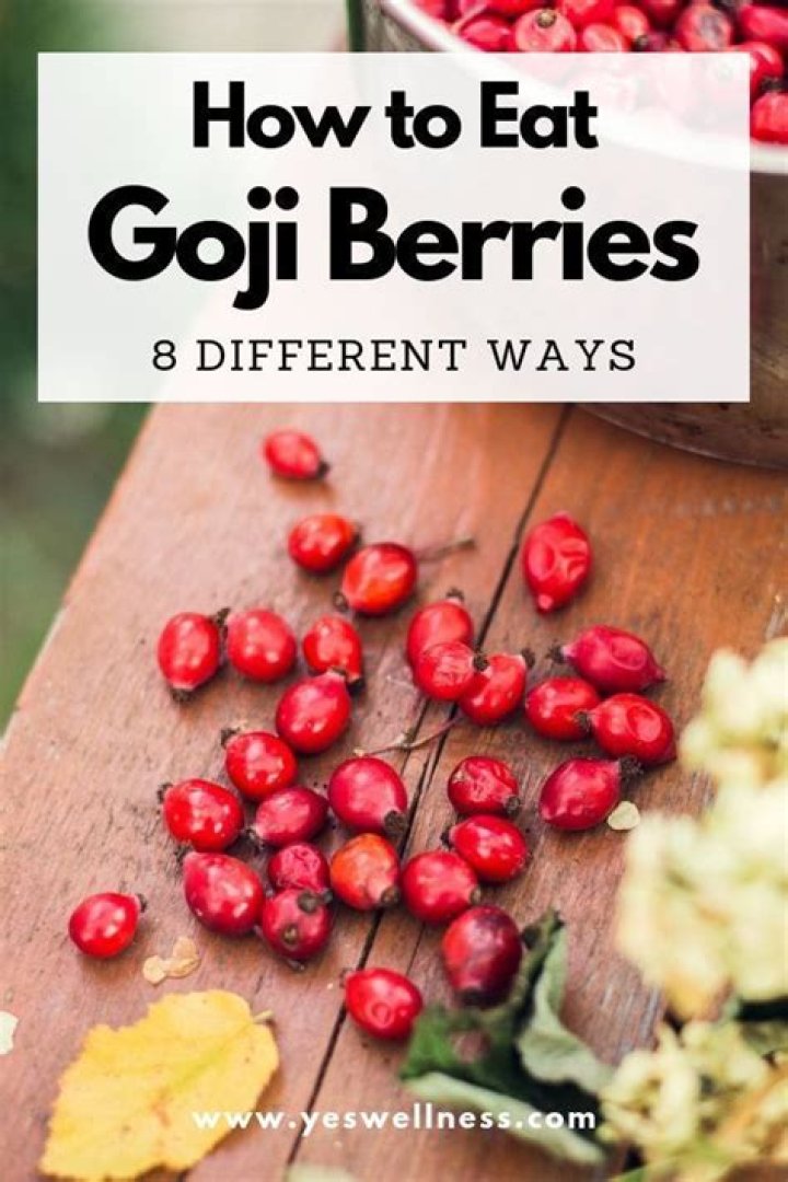 How do you eat goji berries?