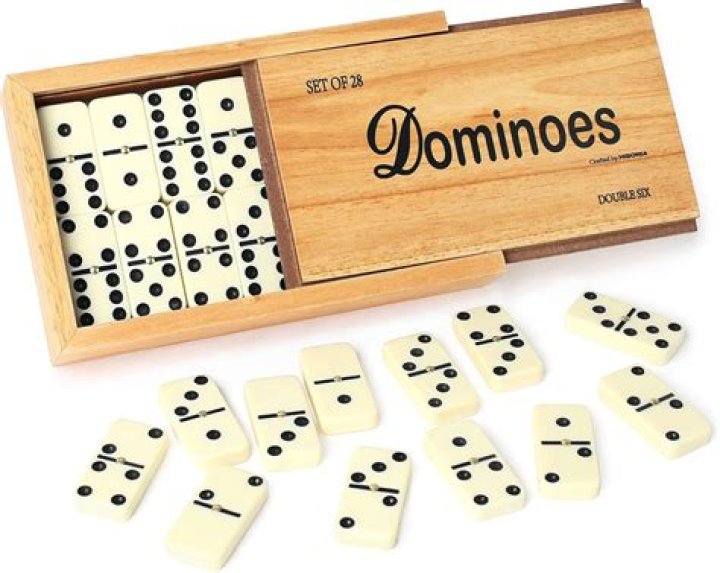 How do you get 10 free points from Dominos?