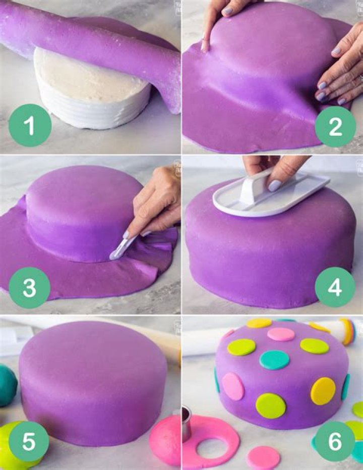 How do you layer a fondant cake?