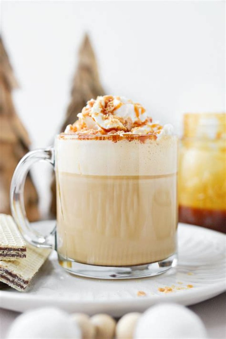 How do you make a skinny caramel brulee latte?