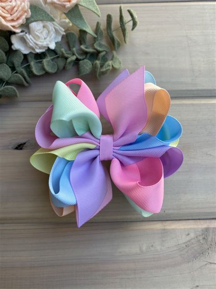 How do you make a stacked hair bow?