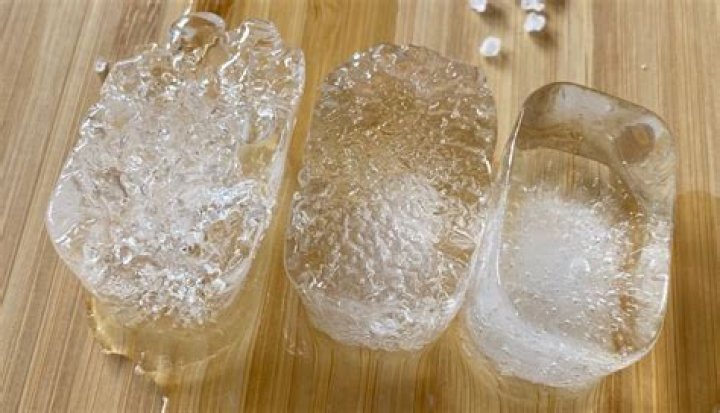 How do you make ice melt with rubbing alcohol?