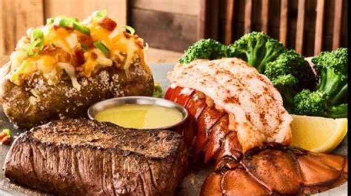 How do you order healthy at Outback?