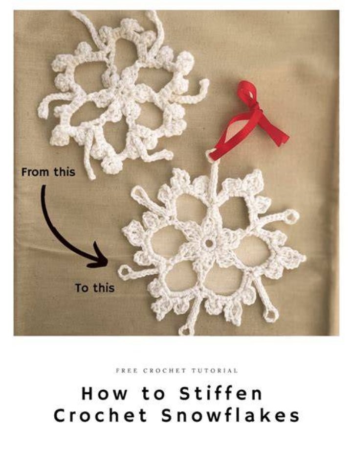 How do you stiffen crochet snowflakes with cornstarch?