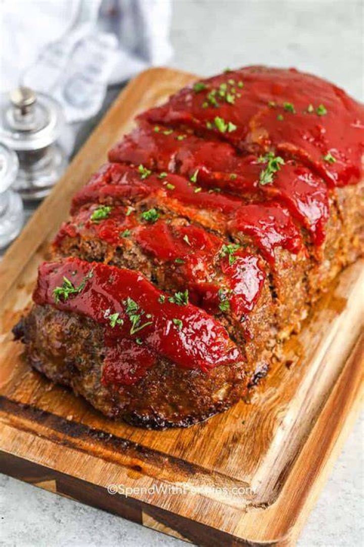 How do you store cooked meatloaf?
