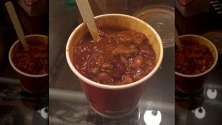 How does Wendy’s make their chili?