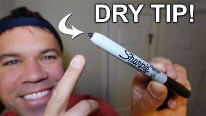 How long does it take a sharpie to dry?