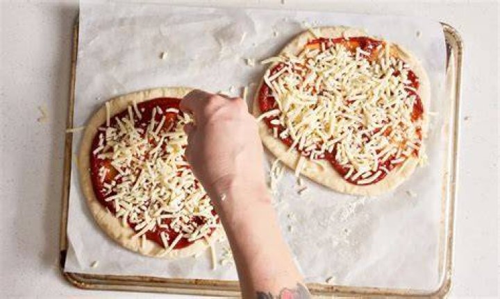 How long does uncooked pizza last in the fridge?