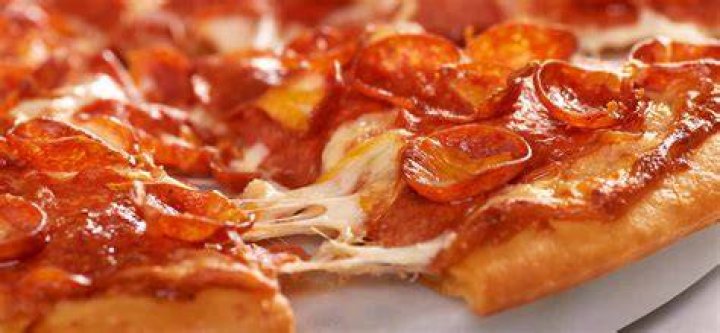 How long will a Papa Murphy pizza keep?