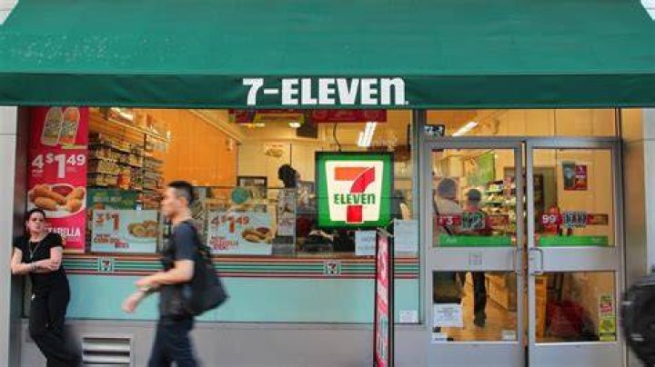 How many 7-Eleven are there in the world?