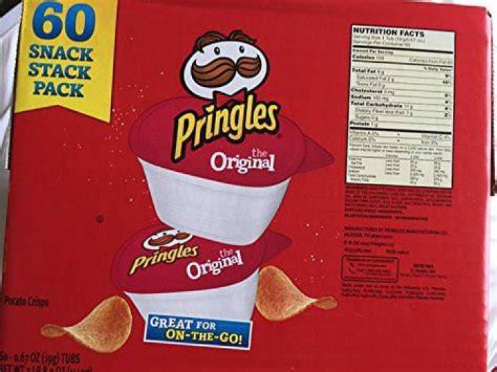How many calories are in a mini can of Pringles?