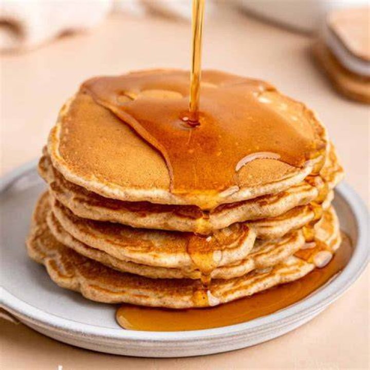 How many calories are in a pancake with syrup?