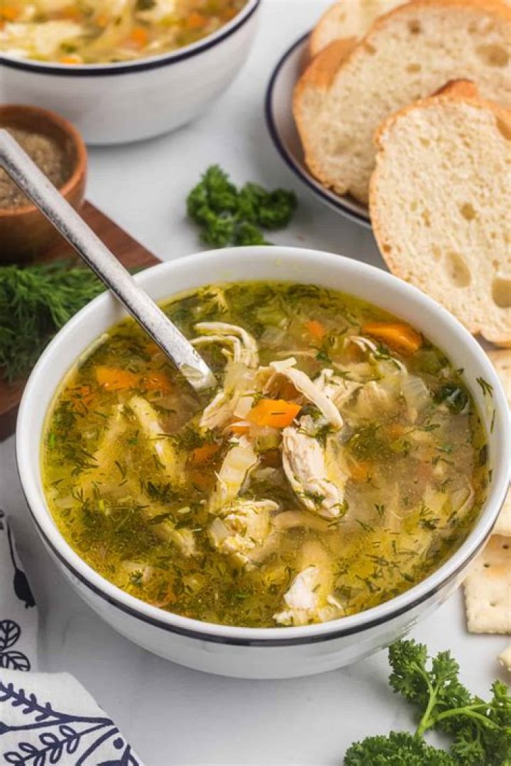 How many calories are in a quart of homemade chicken soup?