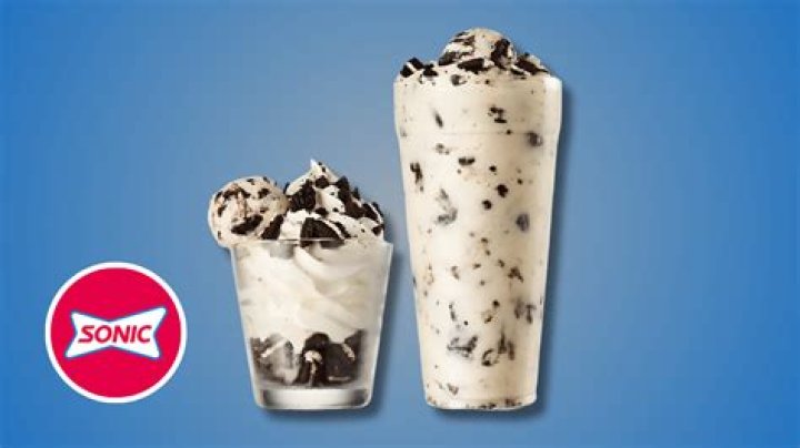 How many calories are in a sonic Oreo cheesecake shake?