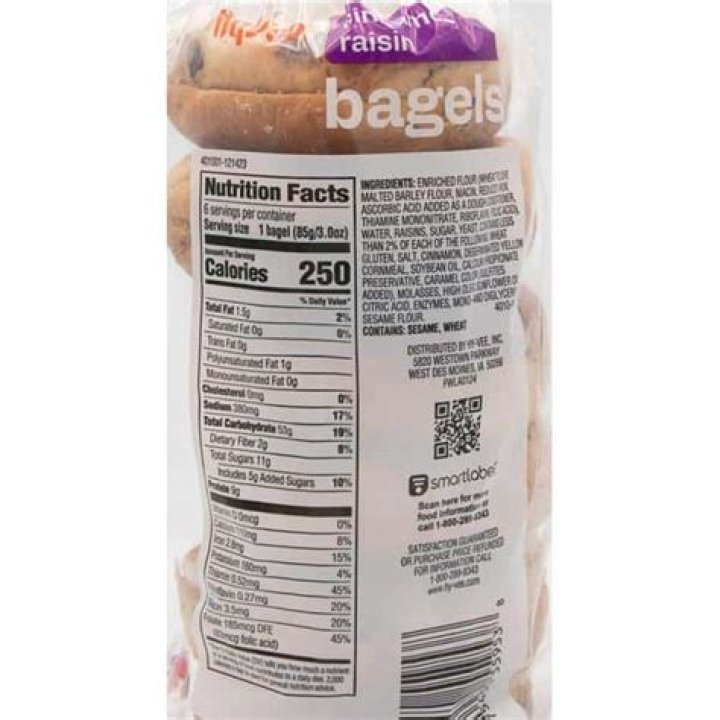 How many calories is half of a cinnamon raisin bagel?