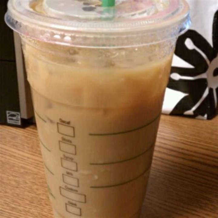 How many calories Starbucks skinny vanilla latte?