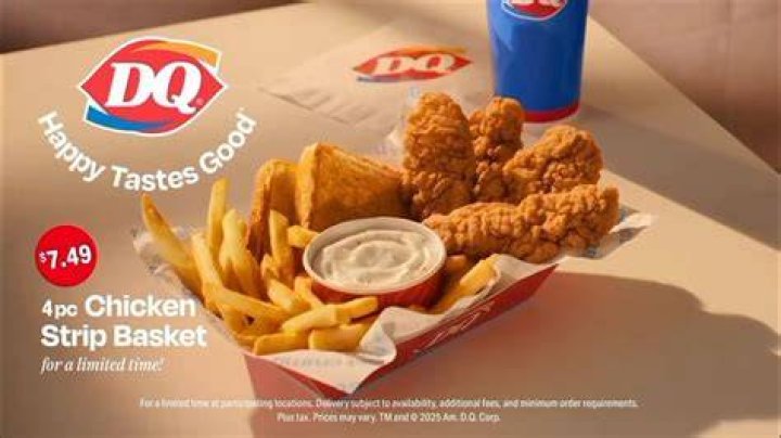 How many carbs are in a 6 piece chicken strip basket from Dairy Queen?