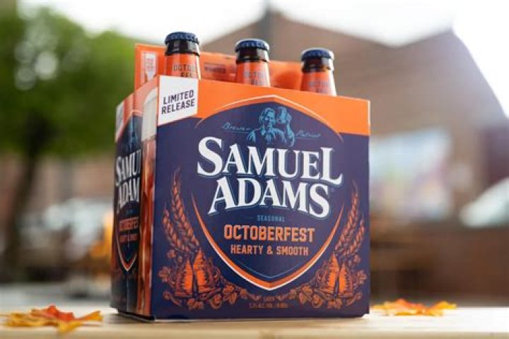 How many carbs are in Sam Adams Octoberfest?