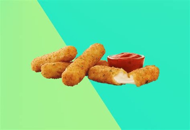 How many carbs do Sonic mozzarella sticks have?