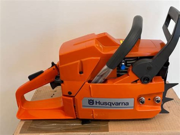 How many cc’s is a Husqvarna 272XP?