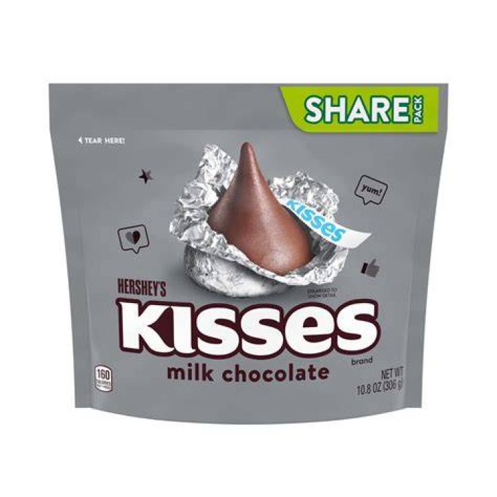 How many chocolates are there in kisses pack?
