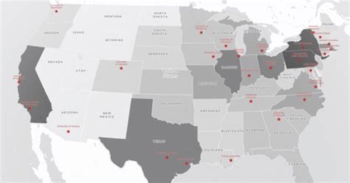 How many locations does TJ Maxx have?
