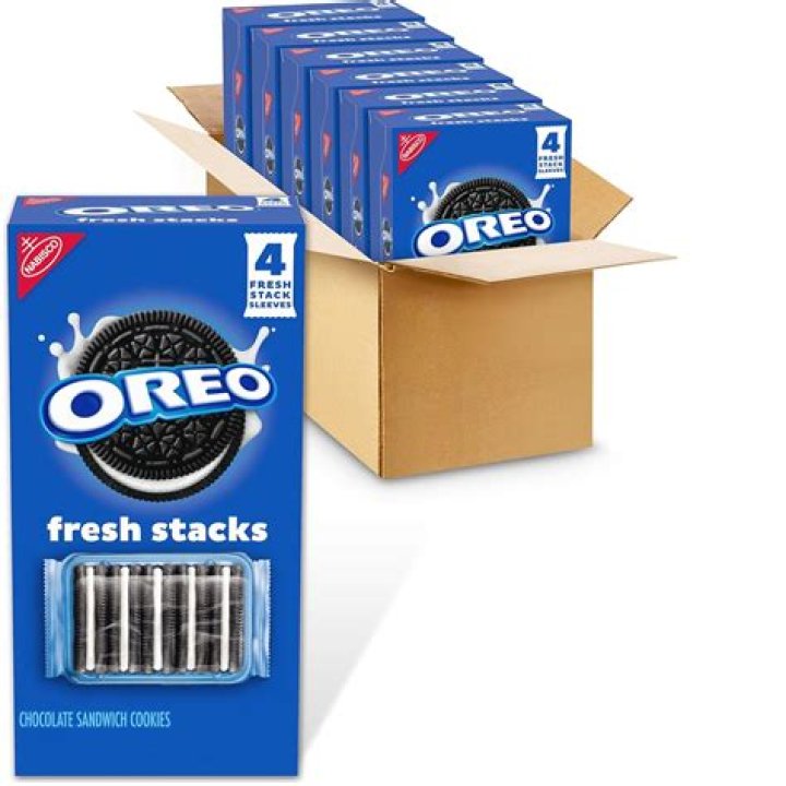 How many Oreos come in a regular pack?