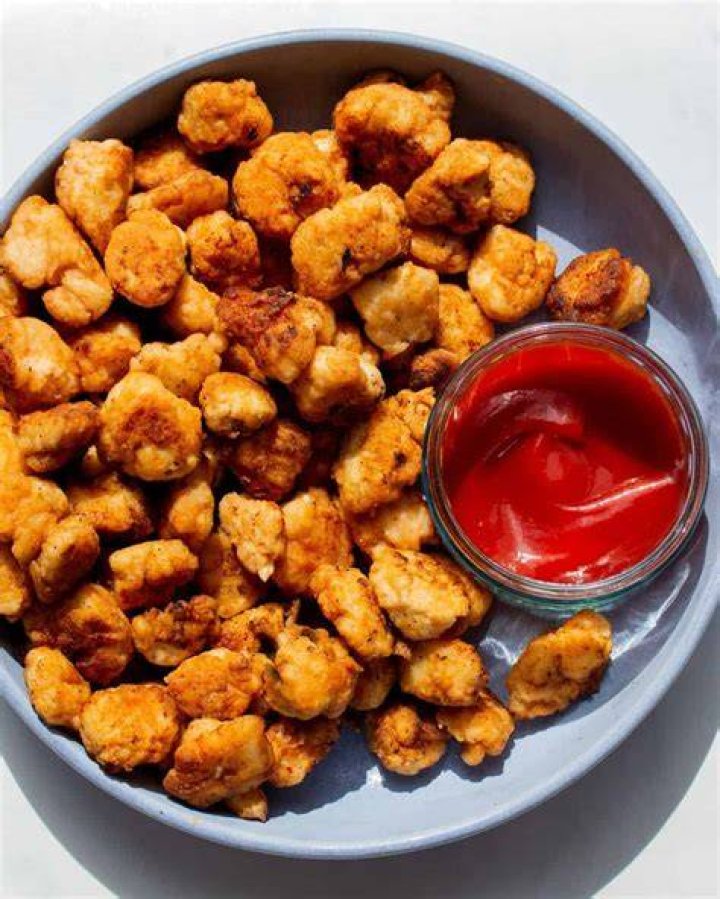 How many pieces of chicken are in KFC popcorn chicken?
