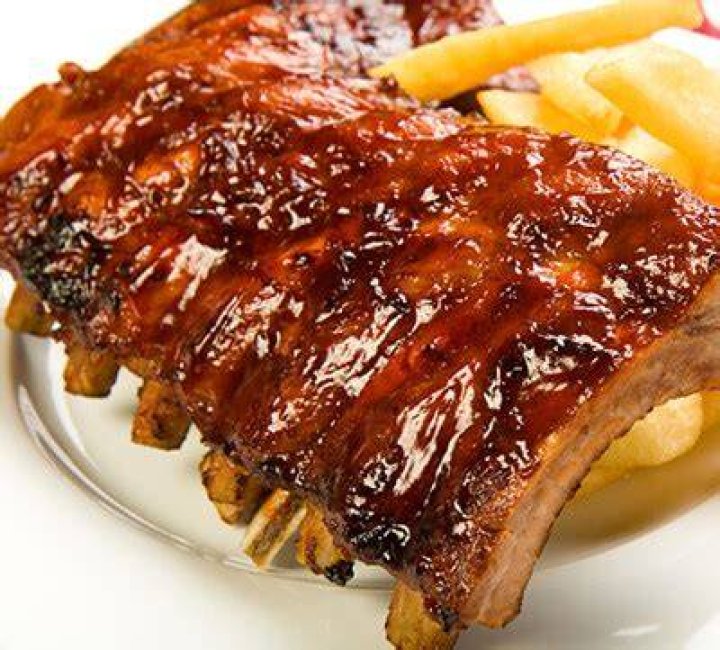 How many pork ribs is 4 oz?
