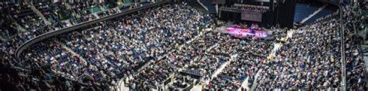 How many seats are in the Greensboro Coliseum?